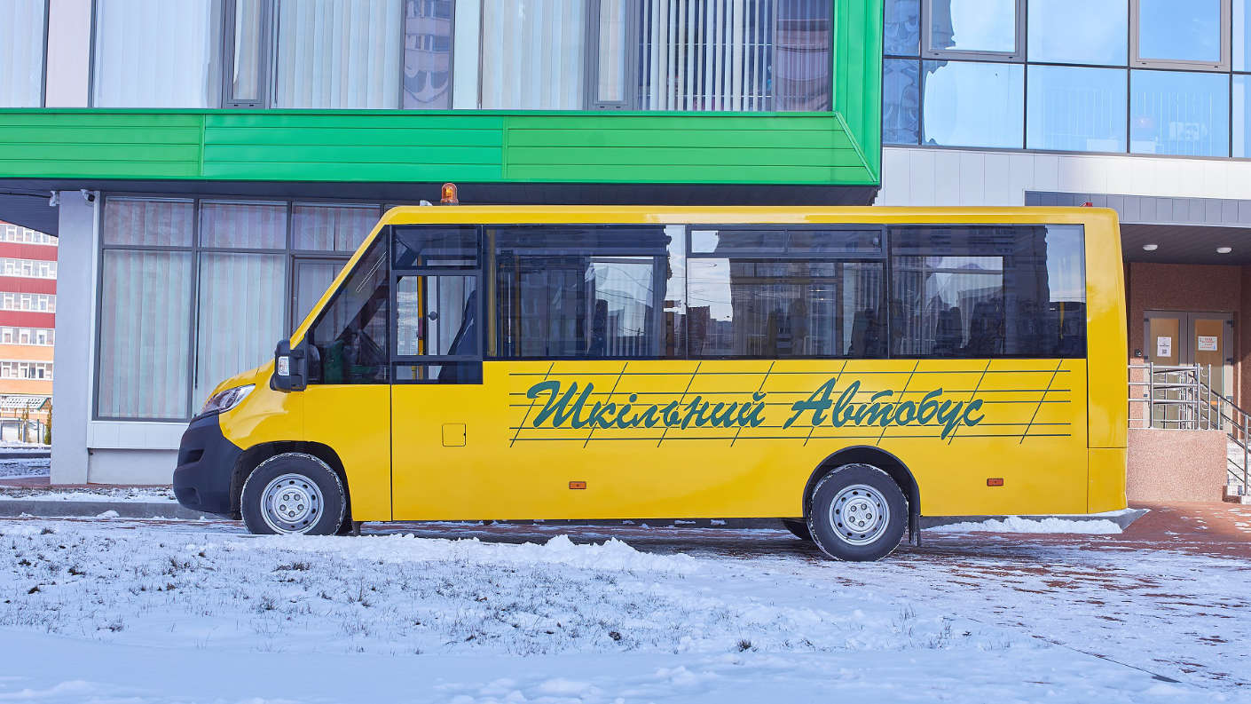 Новий унікальний проект: шкільний автобус українського виробництва на базі Peugeot Boxer або Opel Movano